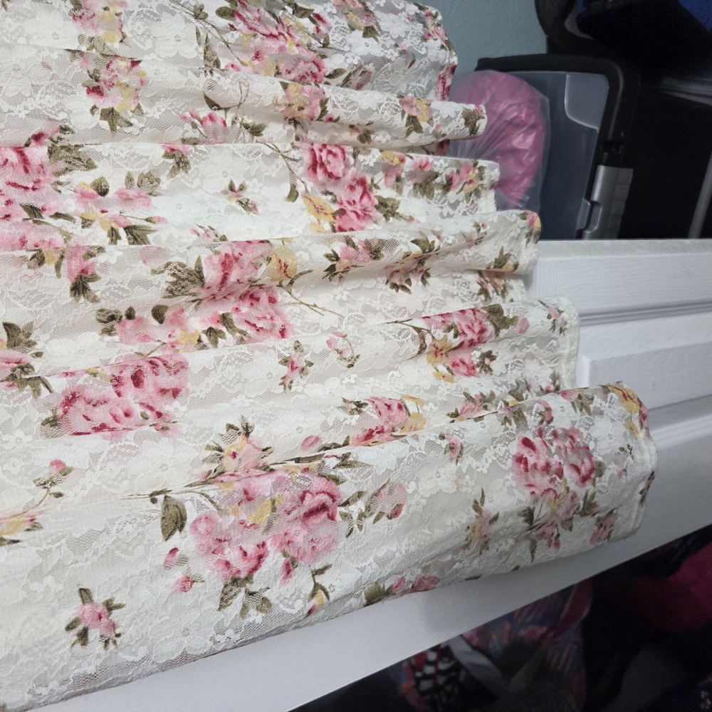 Perceptions Floral Lace Dress - Pink and Cream